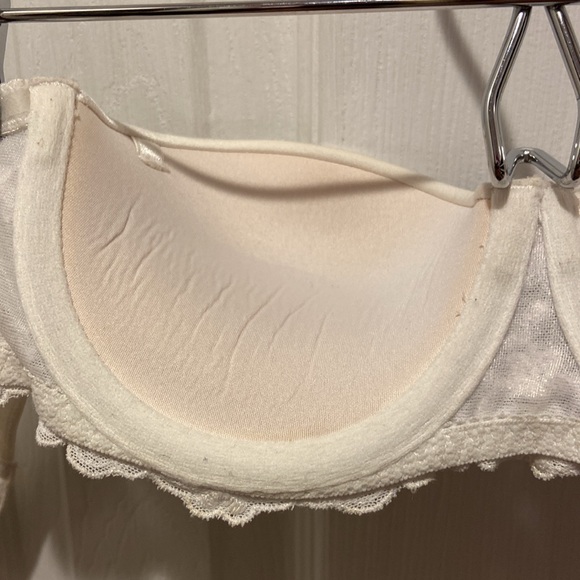 WonderBra White Lace Strapless Bra 32B (No Straps) - Picture 13 of 16